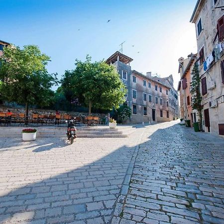 Apartman Puzzle Ровінь Екстер'єр фото