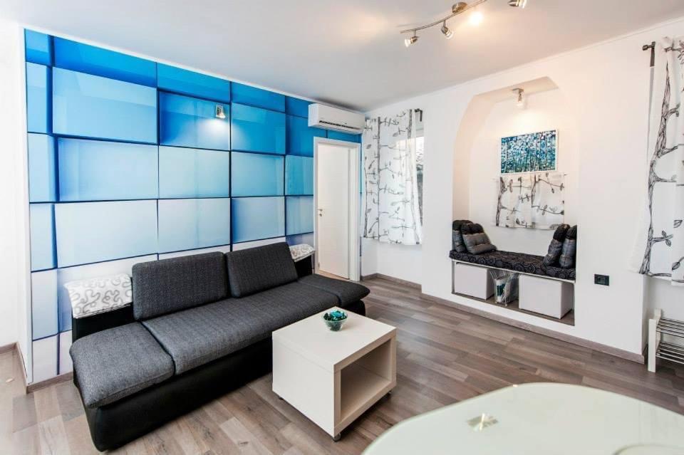 Apartman Puzzle Ровінь Екстер'єр фото